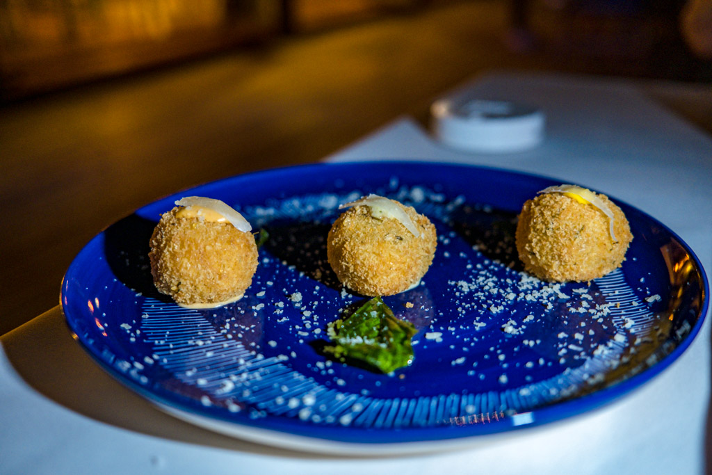 aranchini Al Pontile Italian Restaurant Villa Park Sun Island Maldives - laugh travel eat