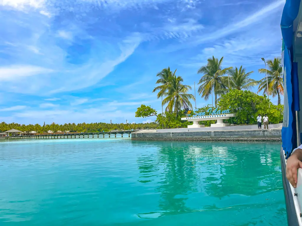 domestic transfer to Villa Park Sun Island Maldives - laugh travel eat