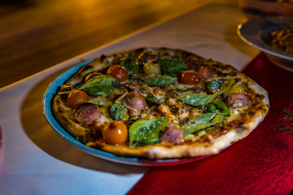 pizza roma Al Pontile Italian Restaurant Villa Park Sun Island Maldives - laugh travel eat