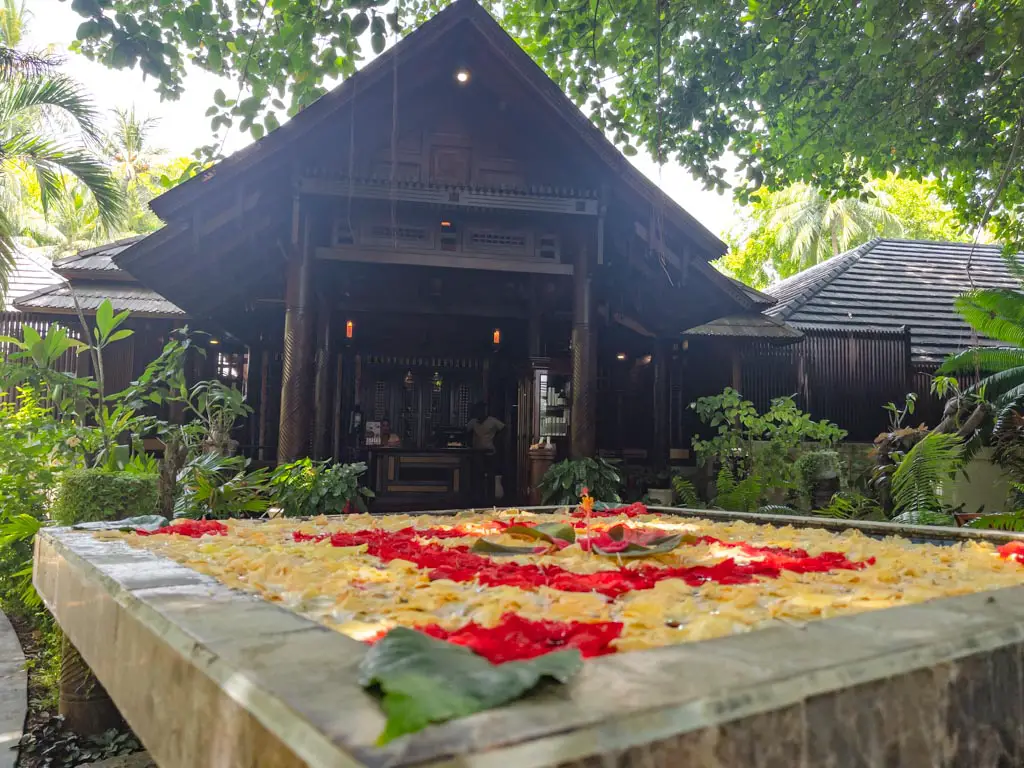 spa royal island Maldives - laugh travel eat