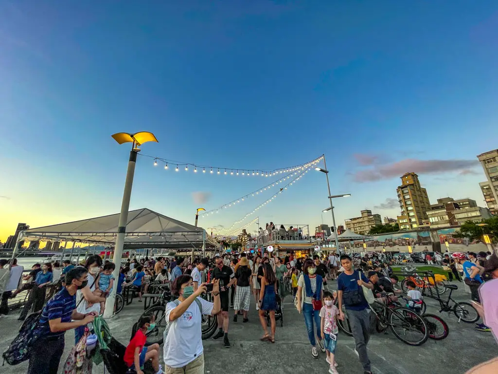 Dadaocheng Wharf Market taipei taiwan - laugh travel eat