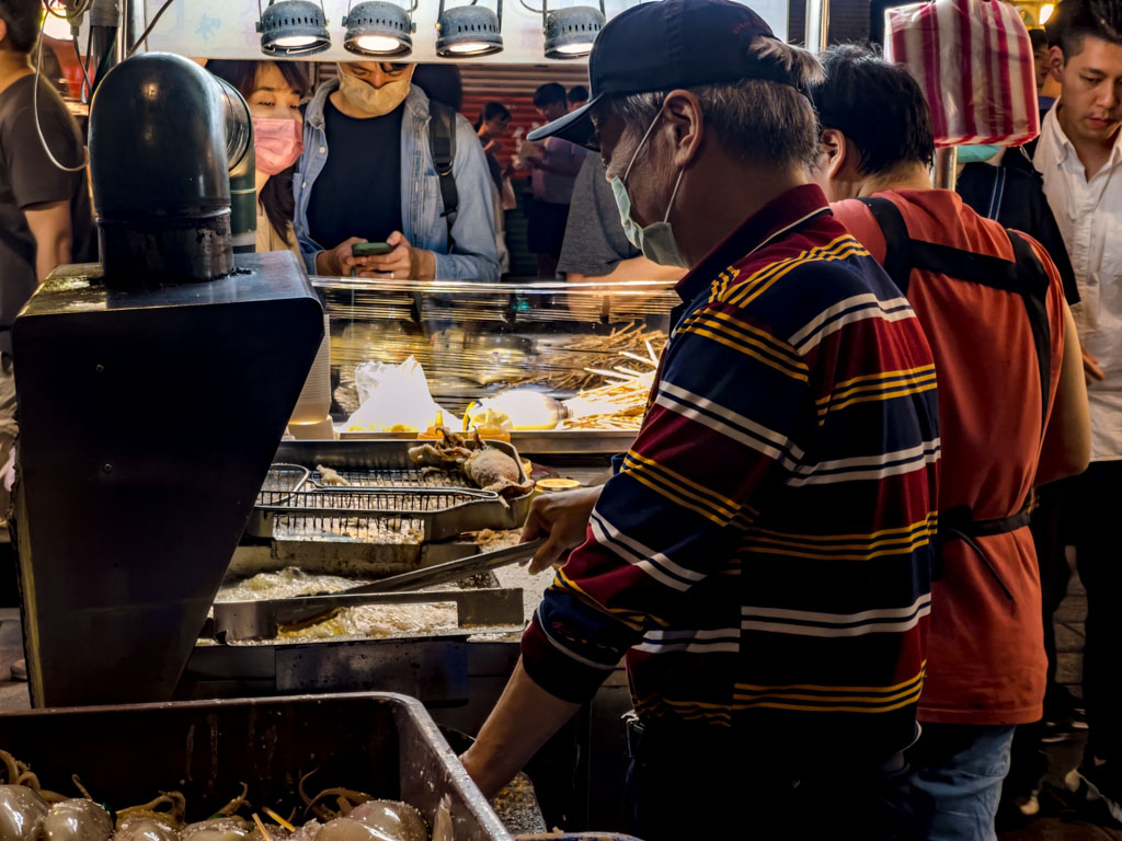 deep fried squid ningxia Night Market taipei taiwan - laugh travel eat