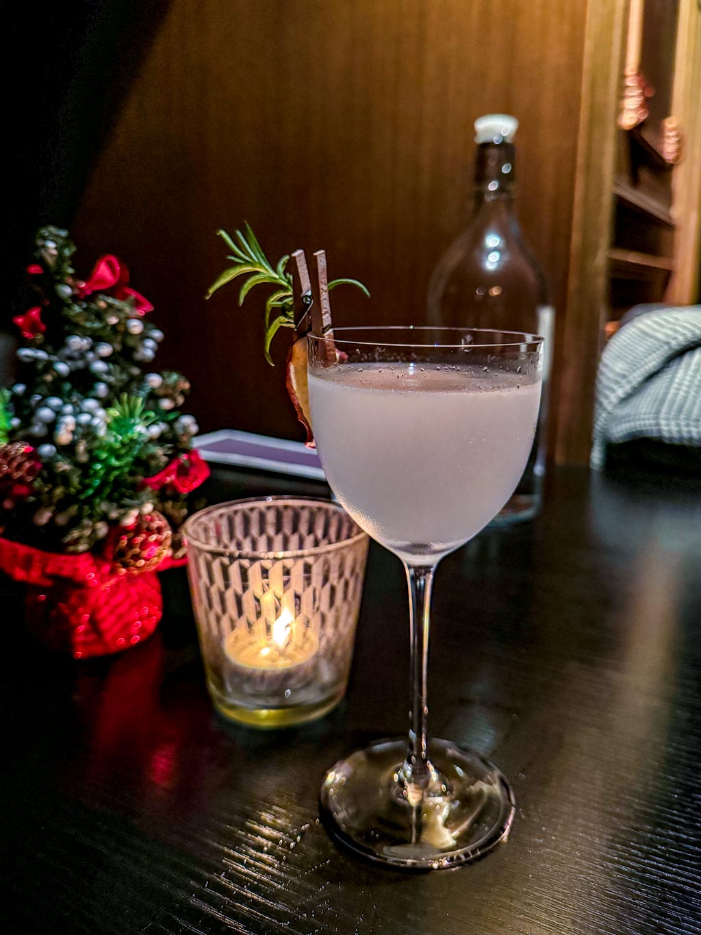 alchemy bar zhongshan taipei taiwan - laugh travel eat raohe night market taipei taiwan - laugh travel eat