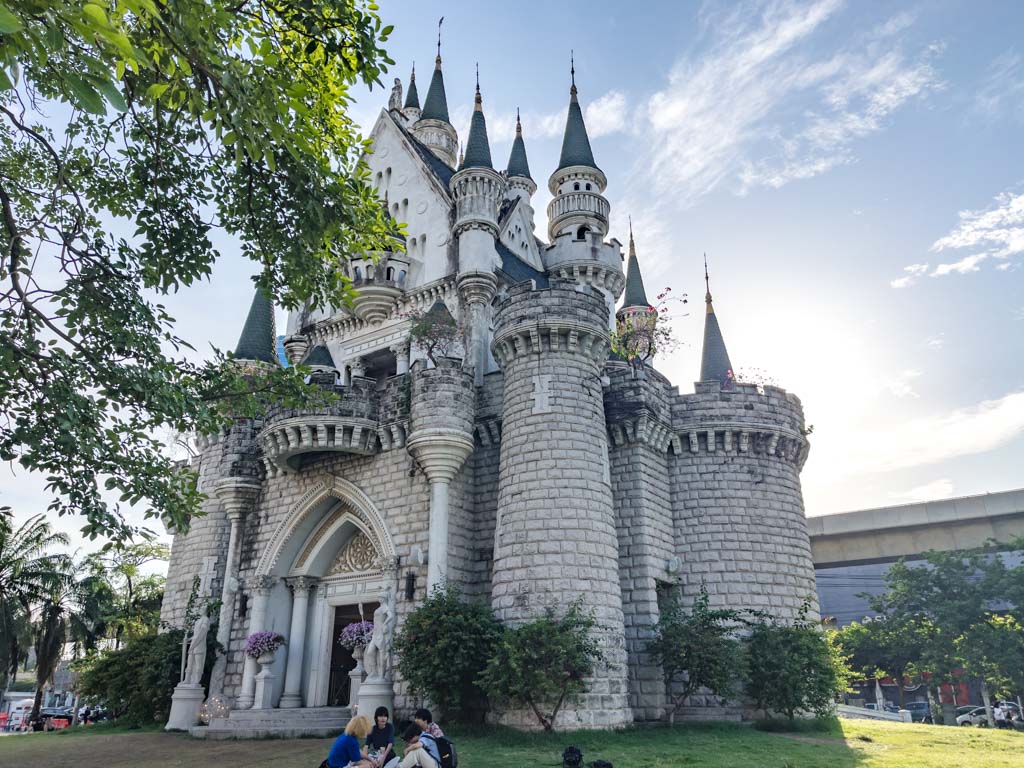 castle jodd fair danNerimat hotel bangkok thailand - laugh travel eat