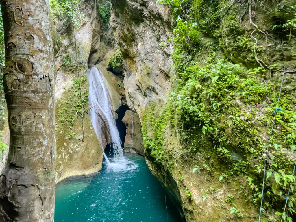 kabutongan waterfall canyoneering moalboal cebu philippines - laugh travel eat-7