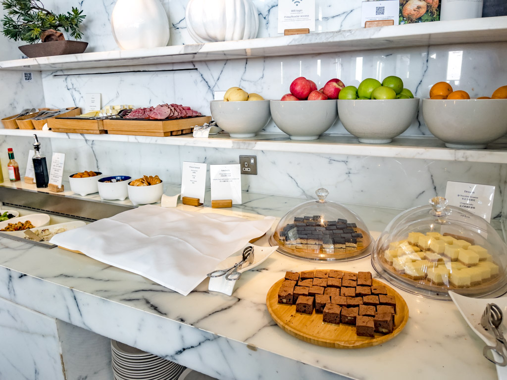 Fiji Airways cathay pacific first class lounge hong kong airport - laugh travel eat