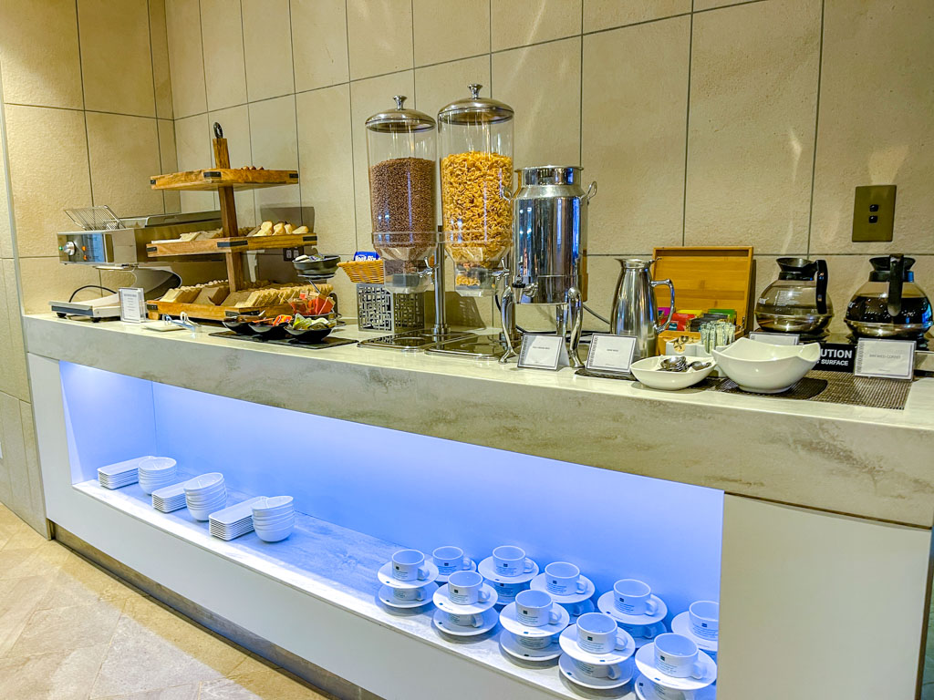 fiji airways lounge at Nadi International Airport Fiji - laugh travel eat