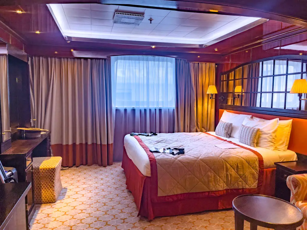 room Captain Cook Cruise Fiji - laugh travel eat