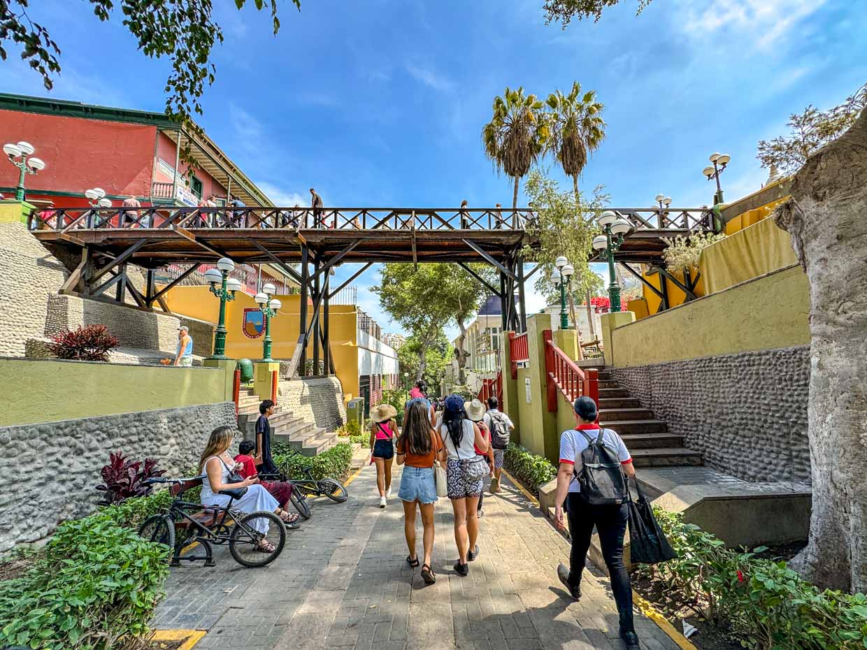Bridge of Sigh Barranco Lima Peru - laugh travel eat-2