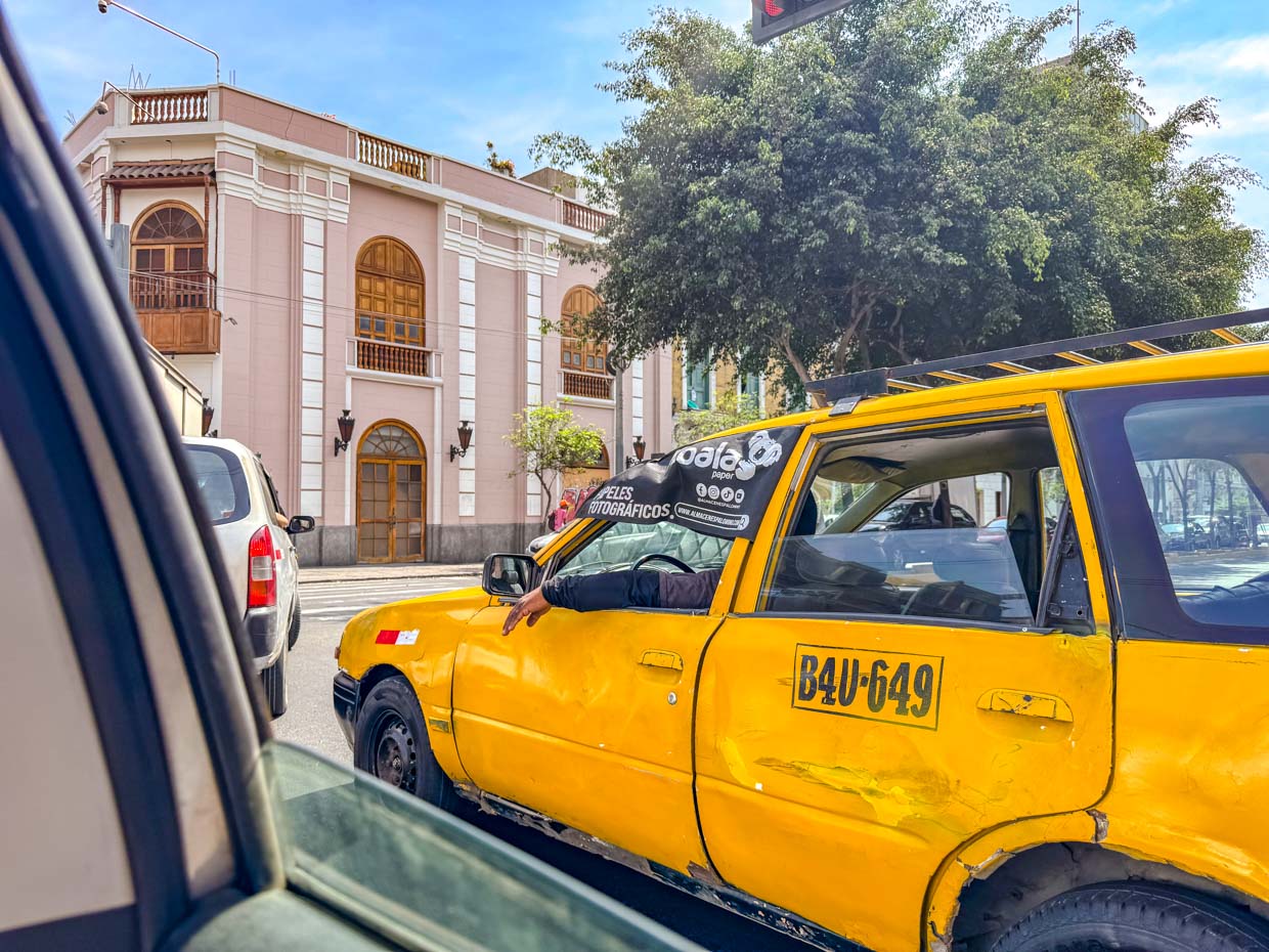 taxi Lima Peru - laugh travel eat