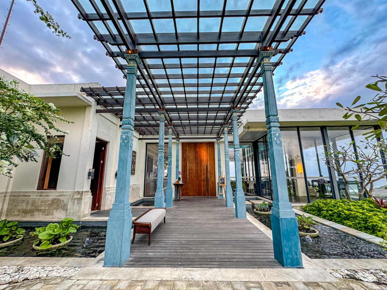 Akasa Restaurant Jumeirah Bali Indonesia - laugh travel eat