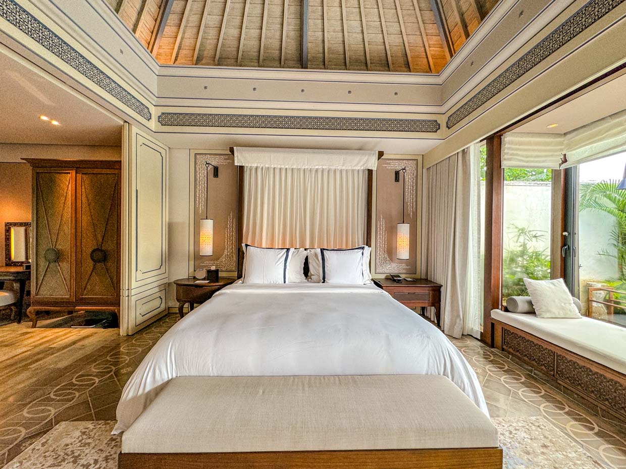bedroom villa Jumeirah Bali Indonesia - laugh travel eat
