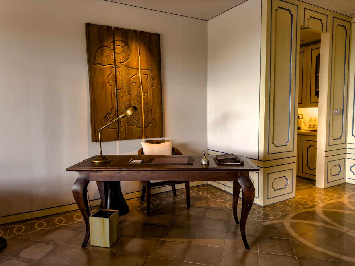 study table villa Jumeirah Bali Indonesia - laugh travel eat