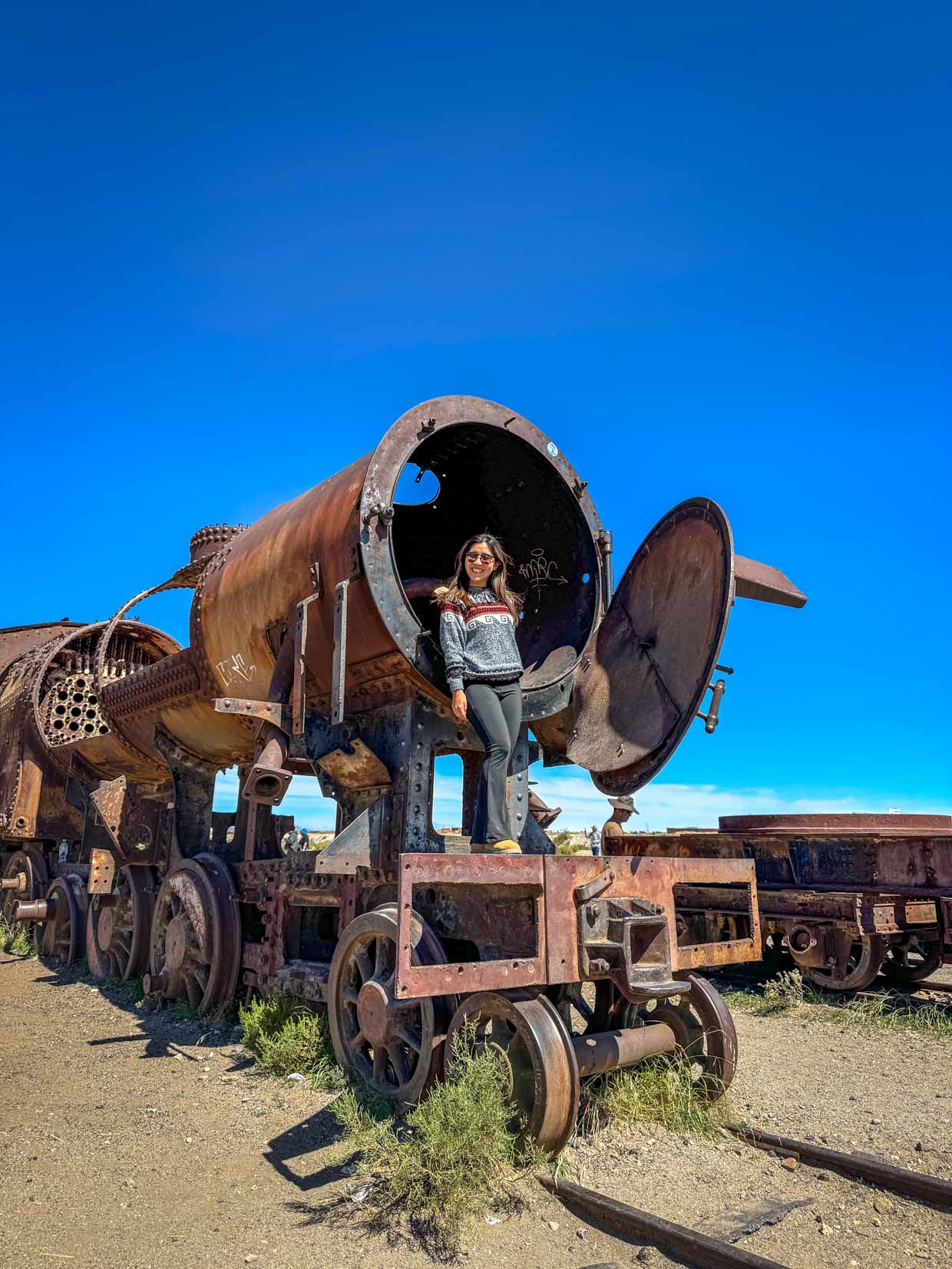 train graveyard Uyuni Bolivia - laugh travel eat