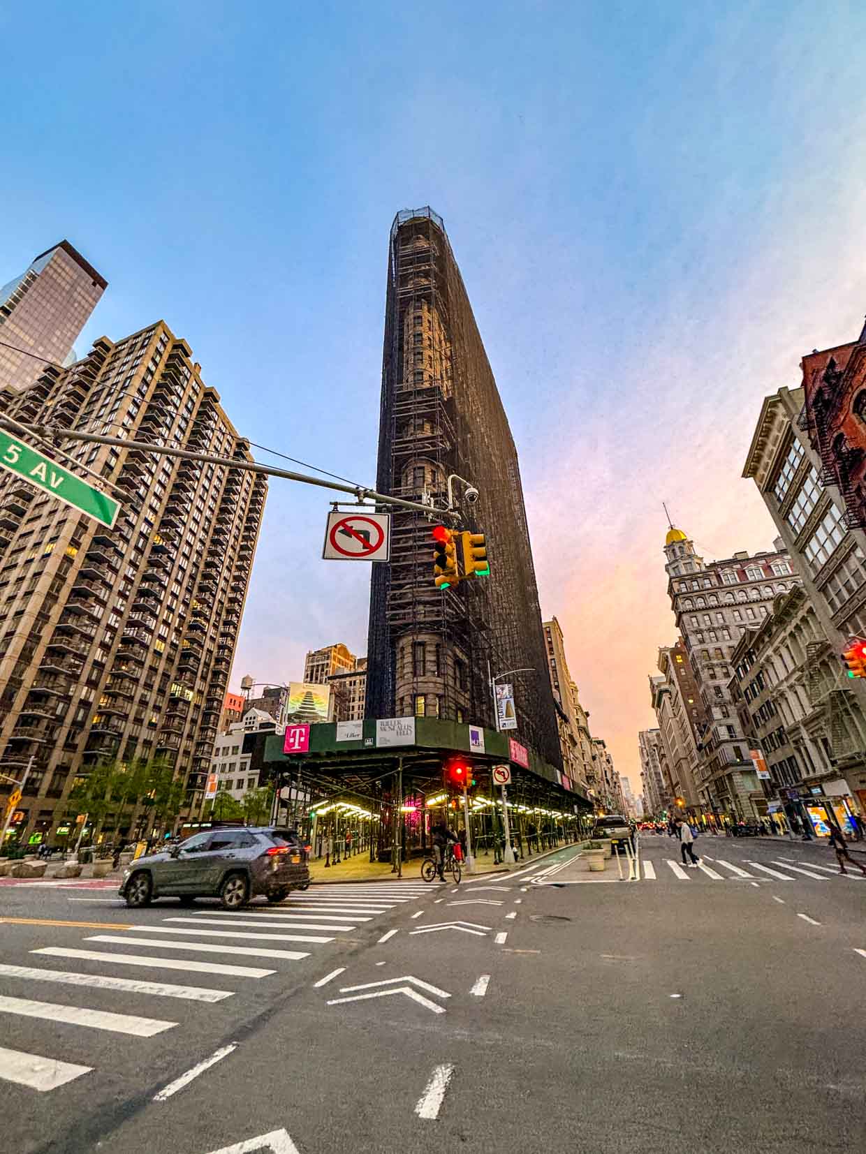 Flat Iron New York USA - laugh travel eat