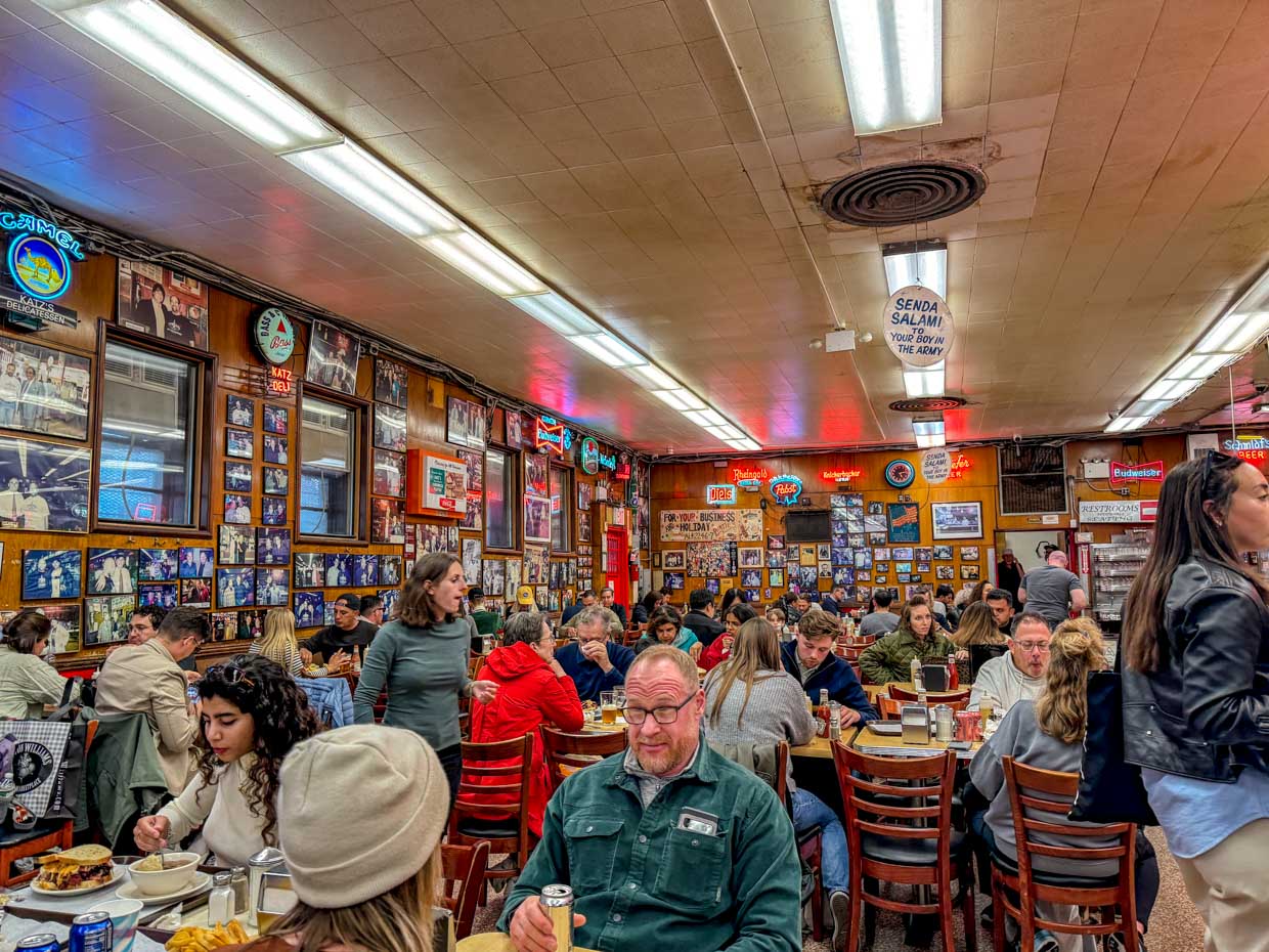 Katz’s Delicatessen New York USA - laugh travel eat
