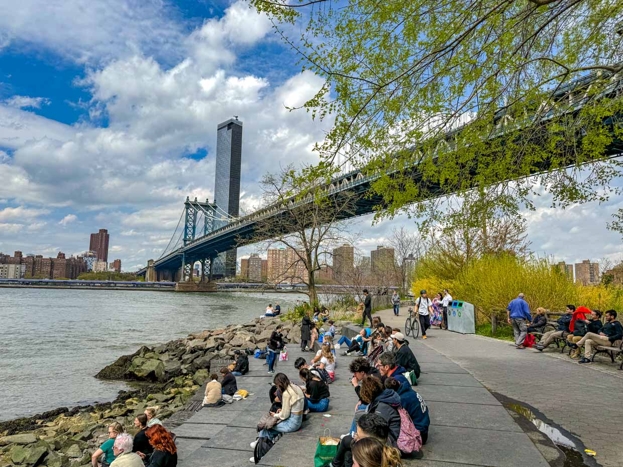 brooklyn bridge view dumbo New York USA - laugh travel eat