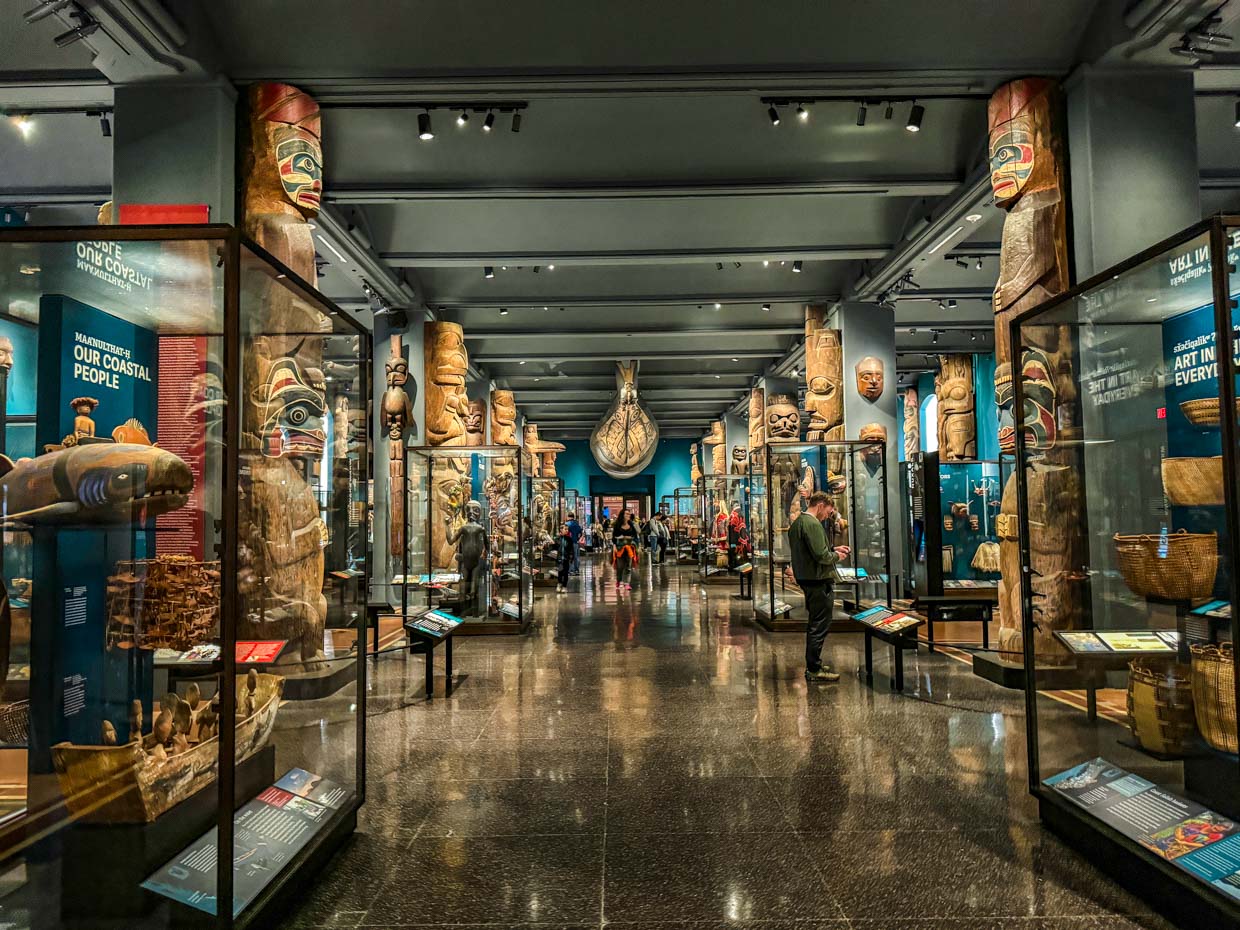 north america Natural History Museum New York USA - laugh travel eat