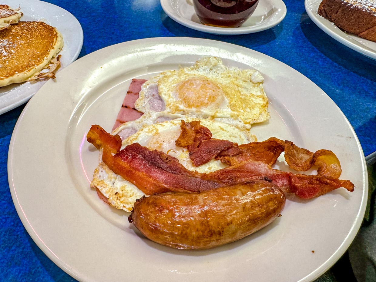 skylight diner New York USA - laugh travel eat