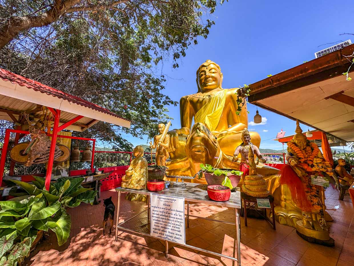 wat tham khao tao pranburi hua hin thailand - laugh travel eat