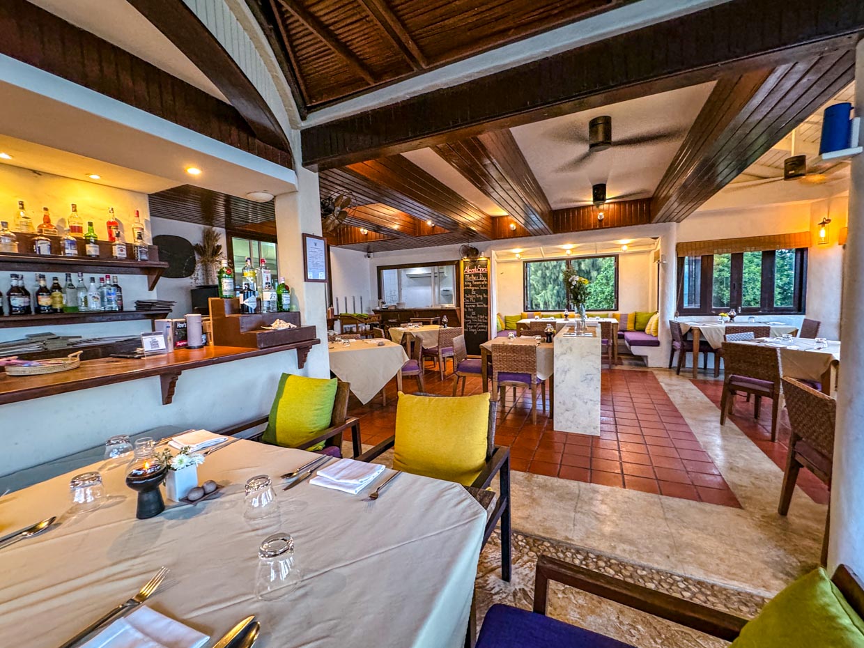restaurant aleenta resort hua hin thailand - laugh travel eat