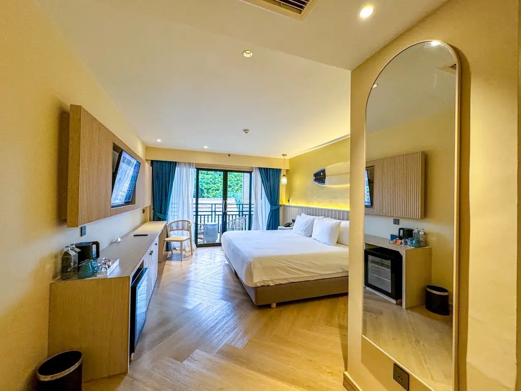 Centara Life Hotel Lamai Beach Koh Samui thailand _ laugh travel eat