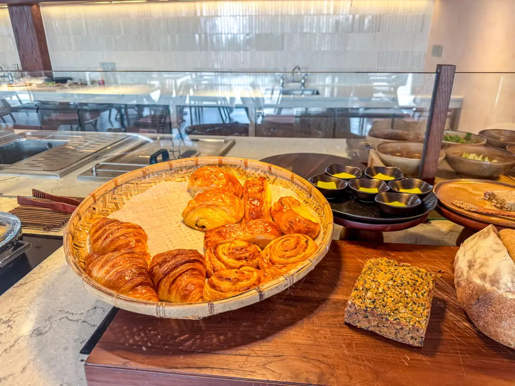 breakfast Namia River Resort Hoi An Vietnam _ laugh travel eat