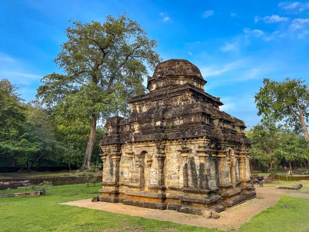 Polonnaruwa Sivan Kovil No.2 polunnaruwa sri lanka _ laugh travel eat