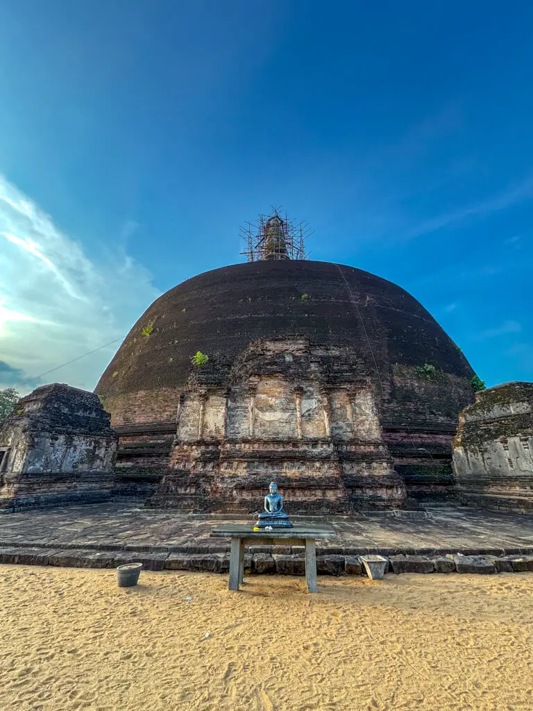 Rankoth Vehera polunnaruwa sri lanka _ laugh travel eat