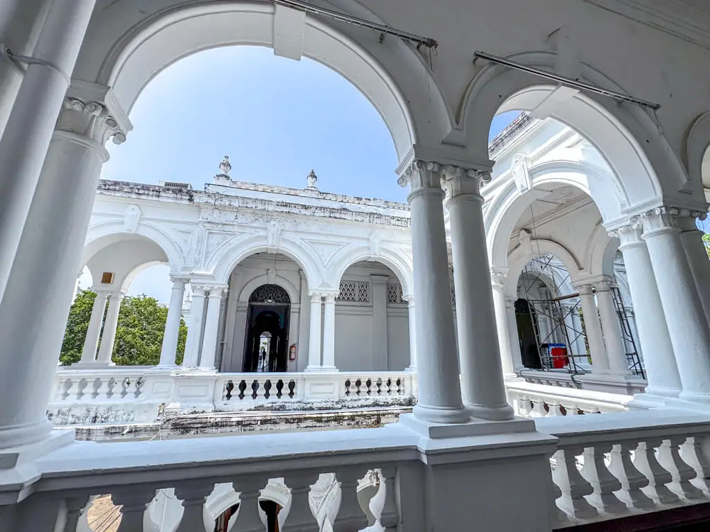 colombo national museum colombo Sri Lanka _ laugh travel eat