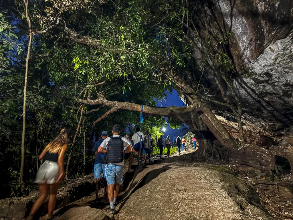 Pidurangala rock hike habarana sri lanka _ laugh travel eat