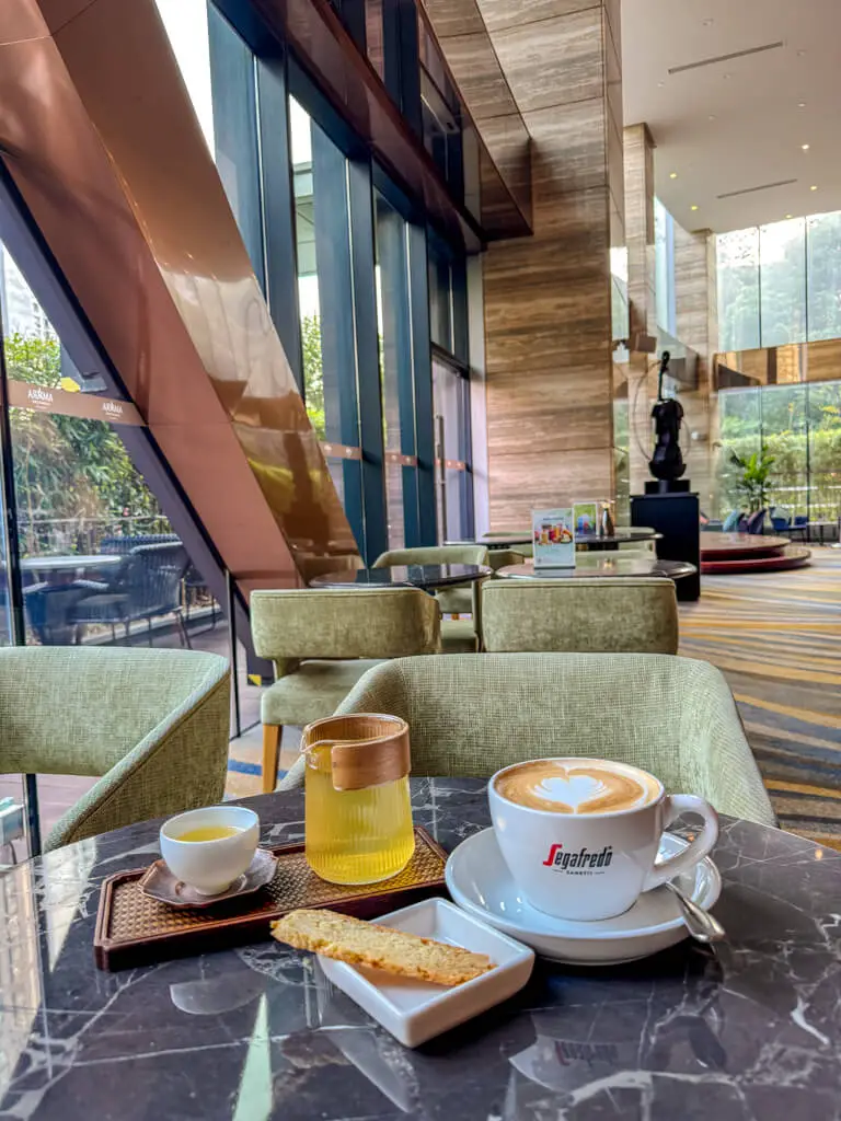 afternoon tea Amara Hotel shanghai china_ laugh travel eat