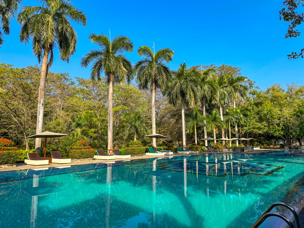 grounds of cinnamon lodge habarana sri lanka _ laugh travel eat