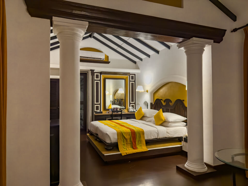 grounds of cinnamon lodge habarana sri lanka _ laugh travel eat