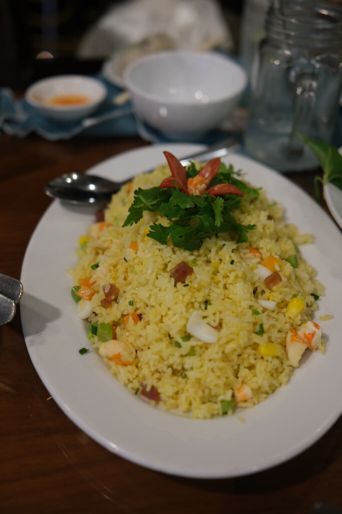 indochina quee dinner cruise Ho Chi Minh City Vietnam _ laugh travel eat