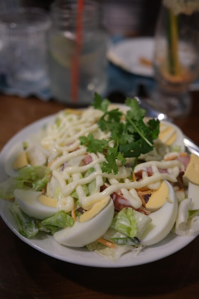 indochina quee dinner cruise Ho Chi Minh City Vietnam _ laugh travel eat