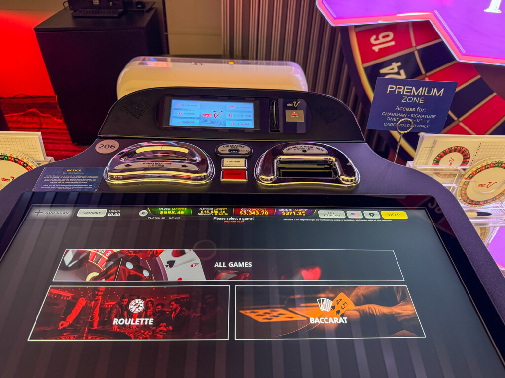 roulette club v e gaming pullman saigon center Ho Chi Minh City Vietnam _ laugh travel eat