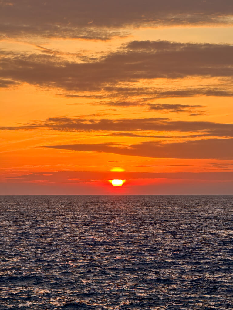 siao sun see sea xiao liuqiuo Taiwan _ laugh travel eat