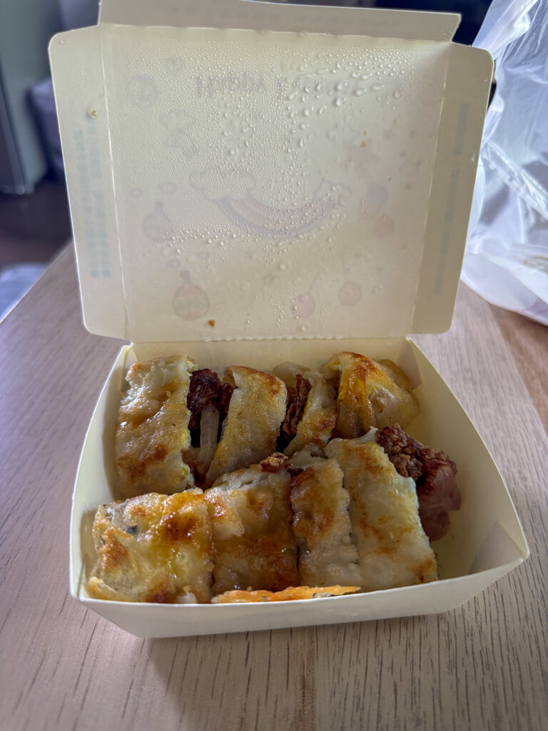 琉浪日嚐 xiao liuqiuo Taiwan _ laugh travel eat-1