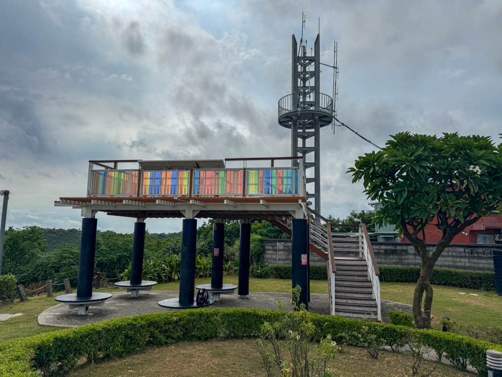 going up to Shoushan Love Lookout yanchengpu Kaoshiung Taiwan _ laugh travel eat-1