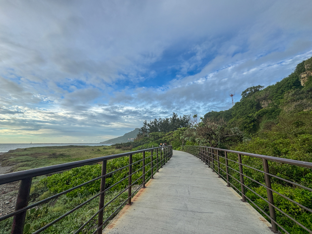 cihou seaside walkway qijin Kaoshiung Taiwan _ laugh travel eat