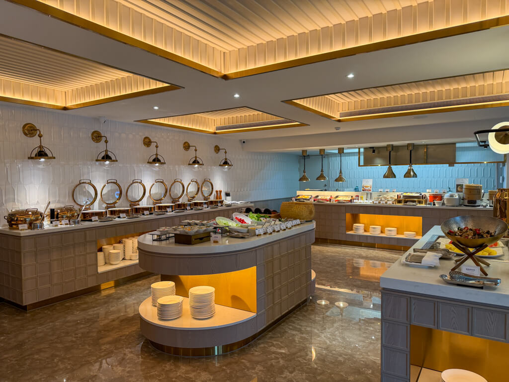 breakfast oku hotel taichung taiwan _ Laugh Travel Eat