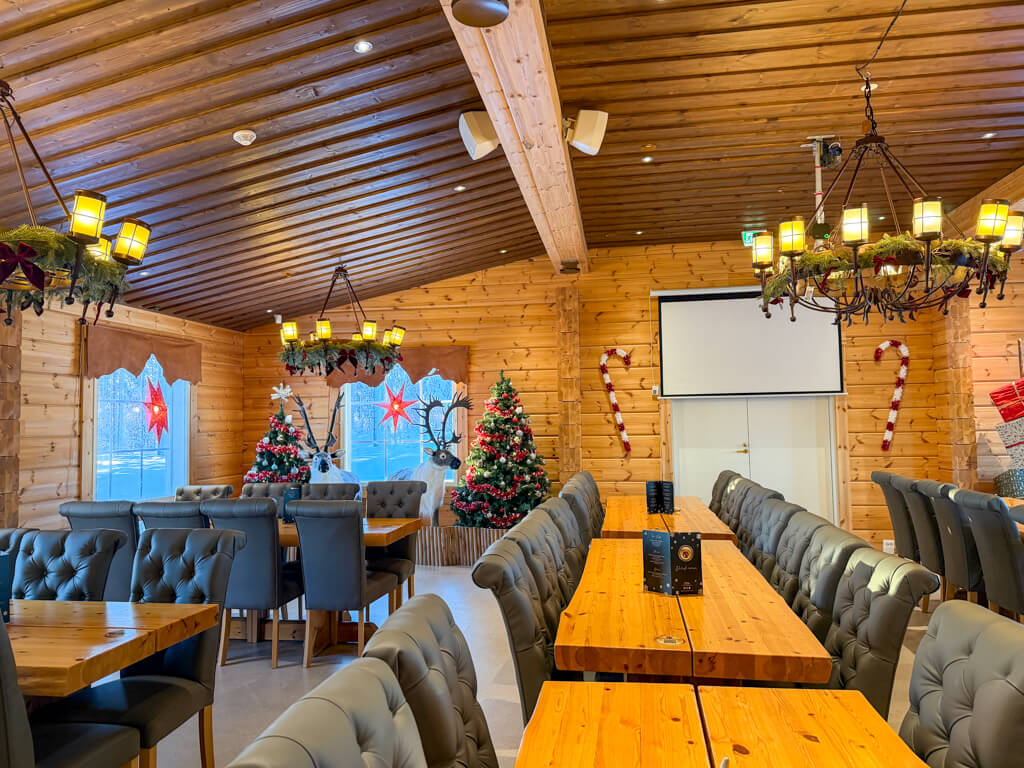 resataurant for rest husky safari rovaniemi finland _ laugh travel eat